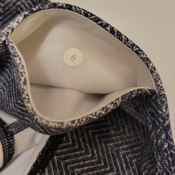 Lululemon leggings - Picture 6 of 8